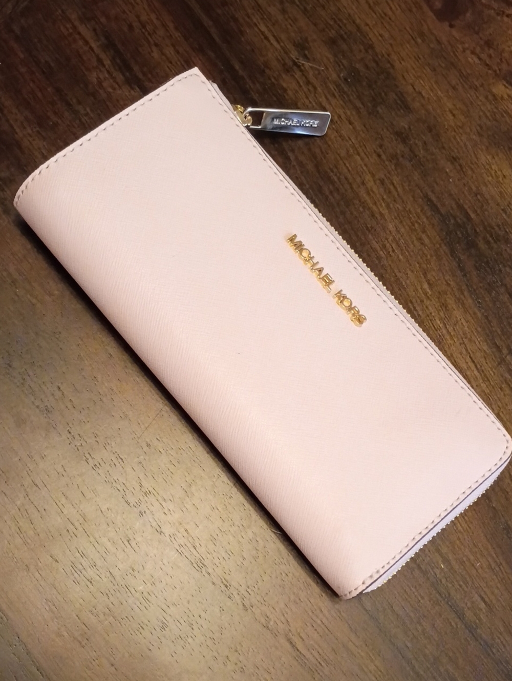 Michael kors leather wallet soft pink